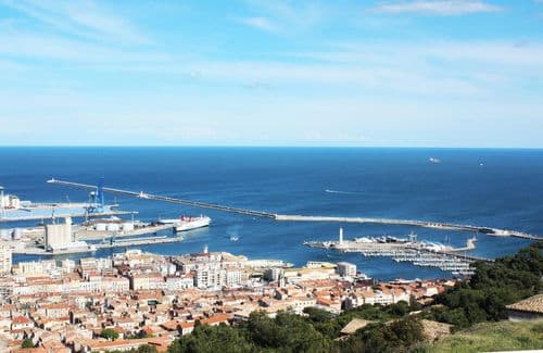 Construction of quay I1 in dock 2 at the port of Sète-Frontignan