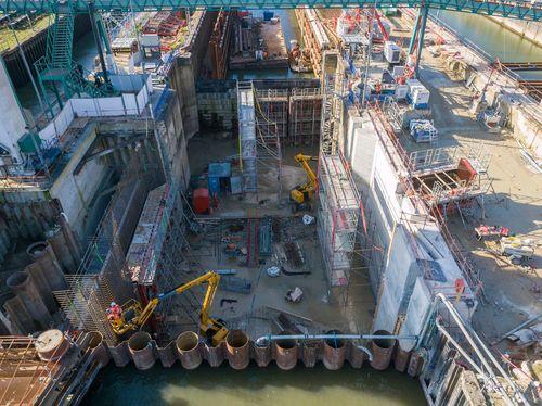 Renovation and lengthening of the Méricourt locks on the Seine River